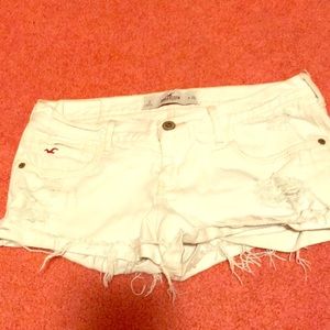 Size 3 white ripped hollister short